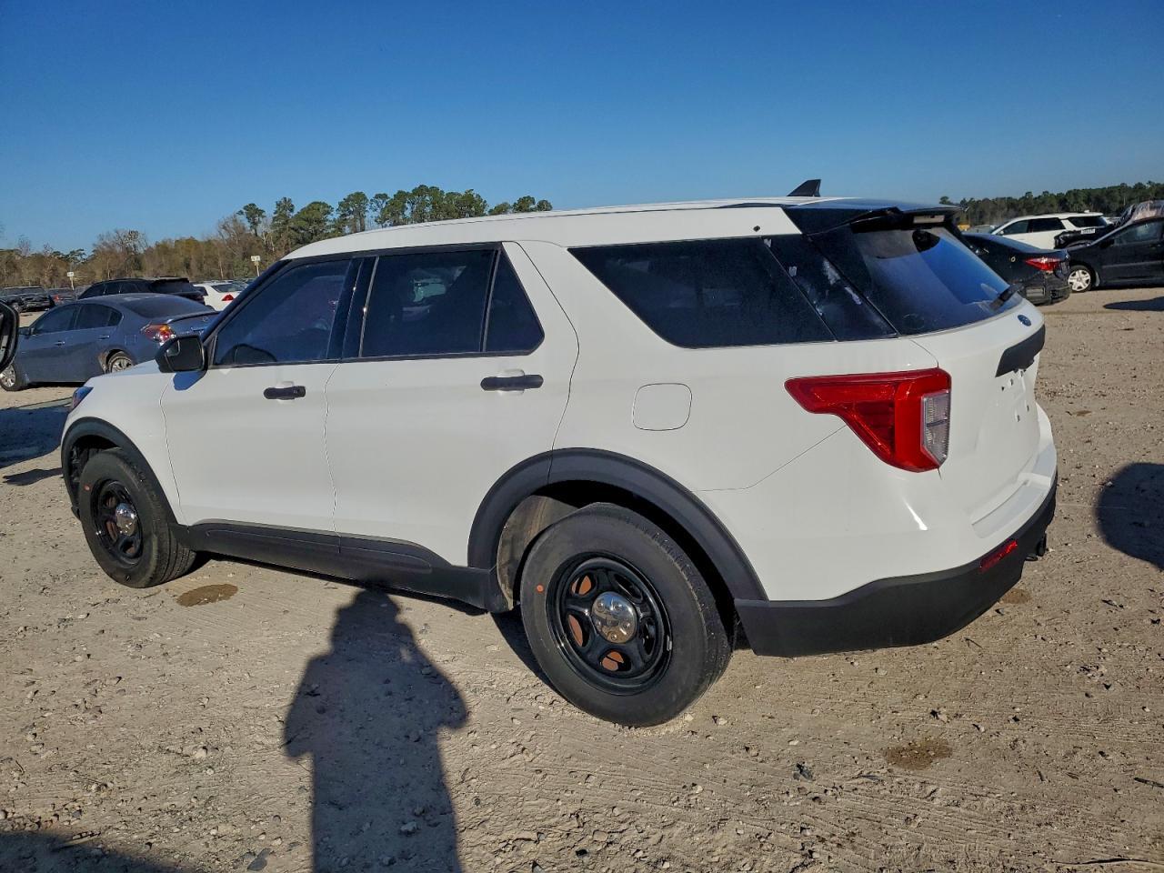 2023 Ford Explorer Police Interceptor - Фото 2