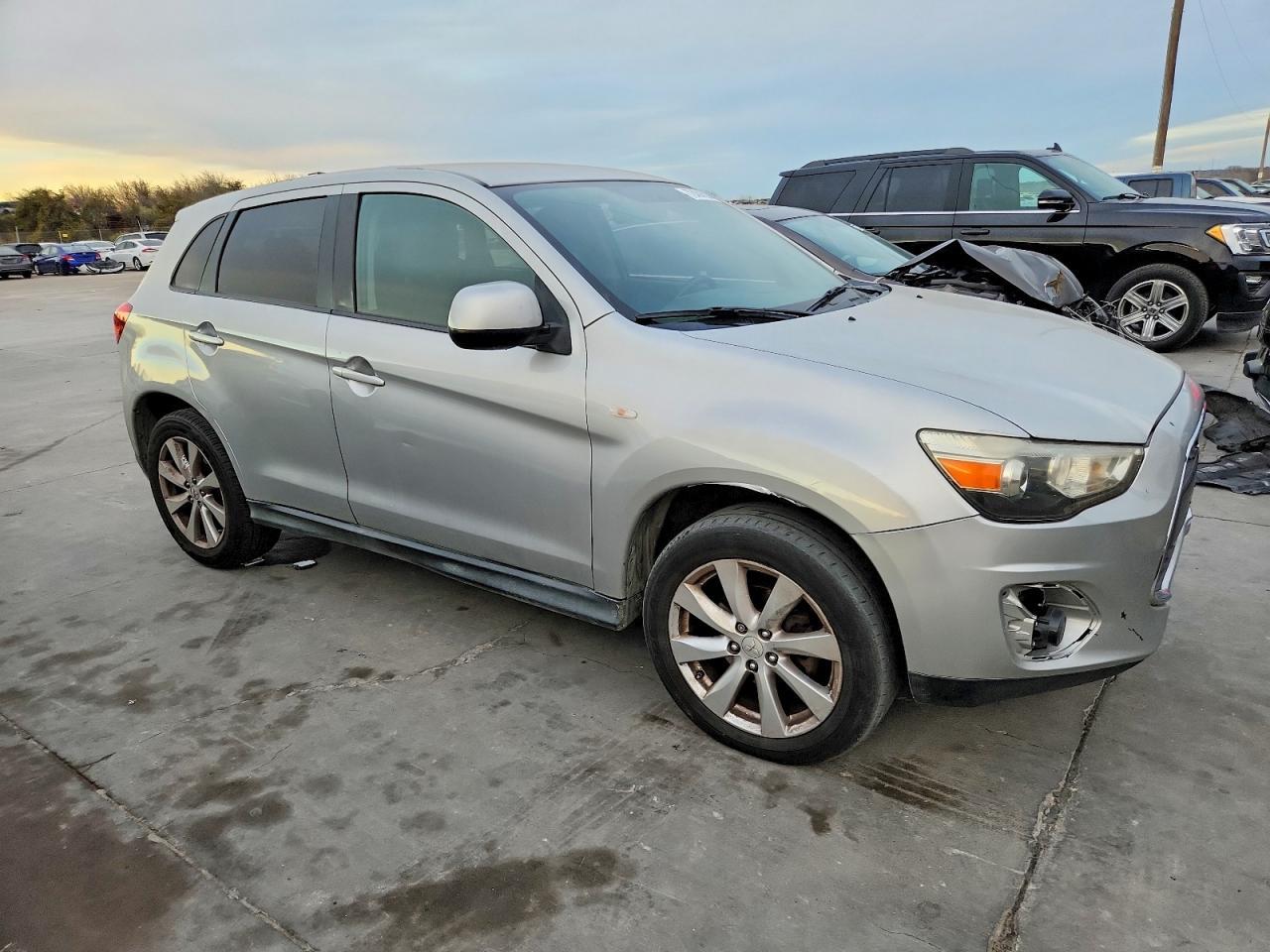 2014 Mitsubishi Outlander Sport Es - Фото 4