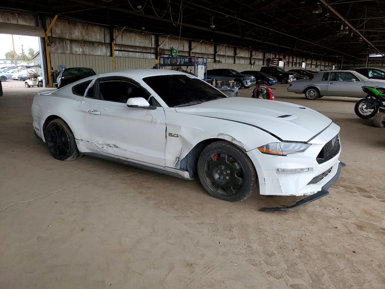 2019 Ford Mustang Gt - Фото 4