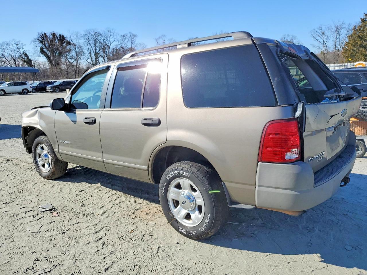 2002 Ford Explorer Xls - Image 2