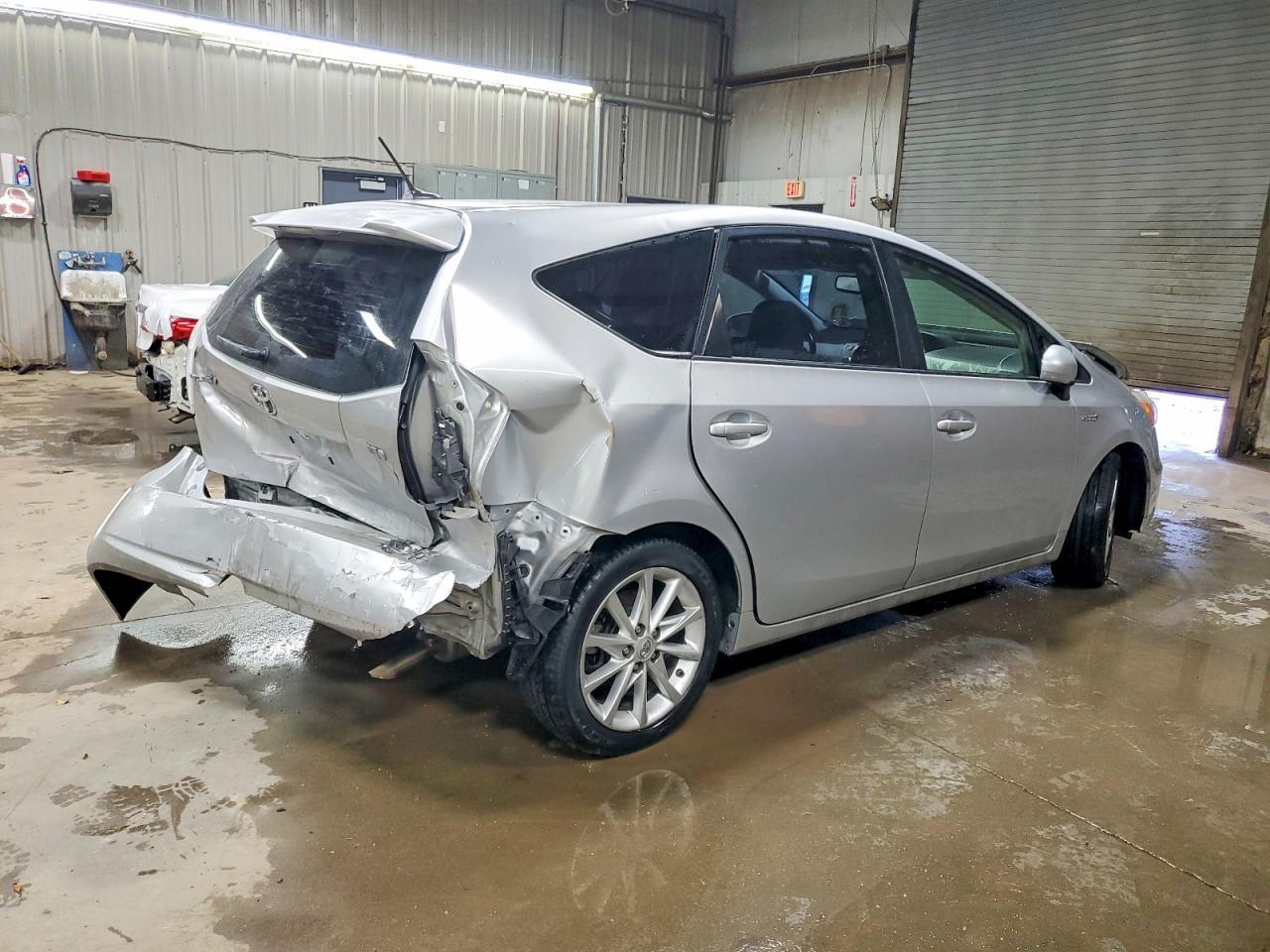 2014 Toyota Prius V Five - Image 3