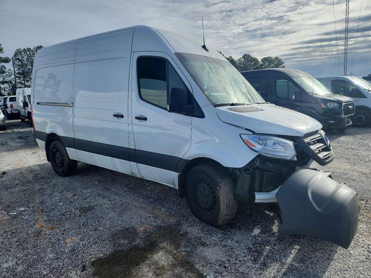 2025 Mercedes Benz Sprinter Delivery Van - Image 4