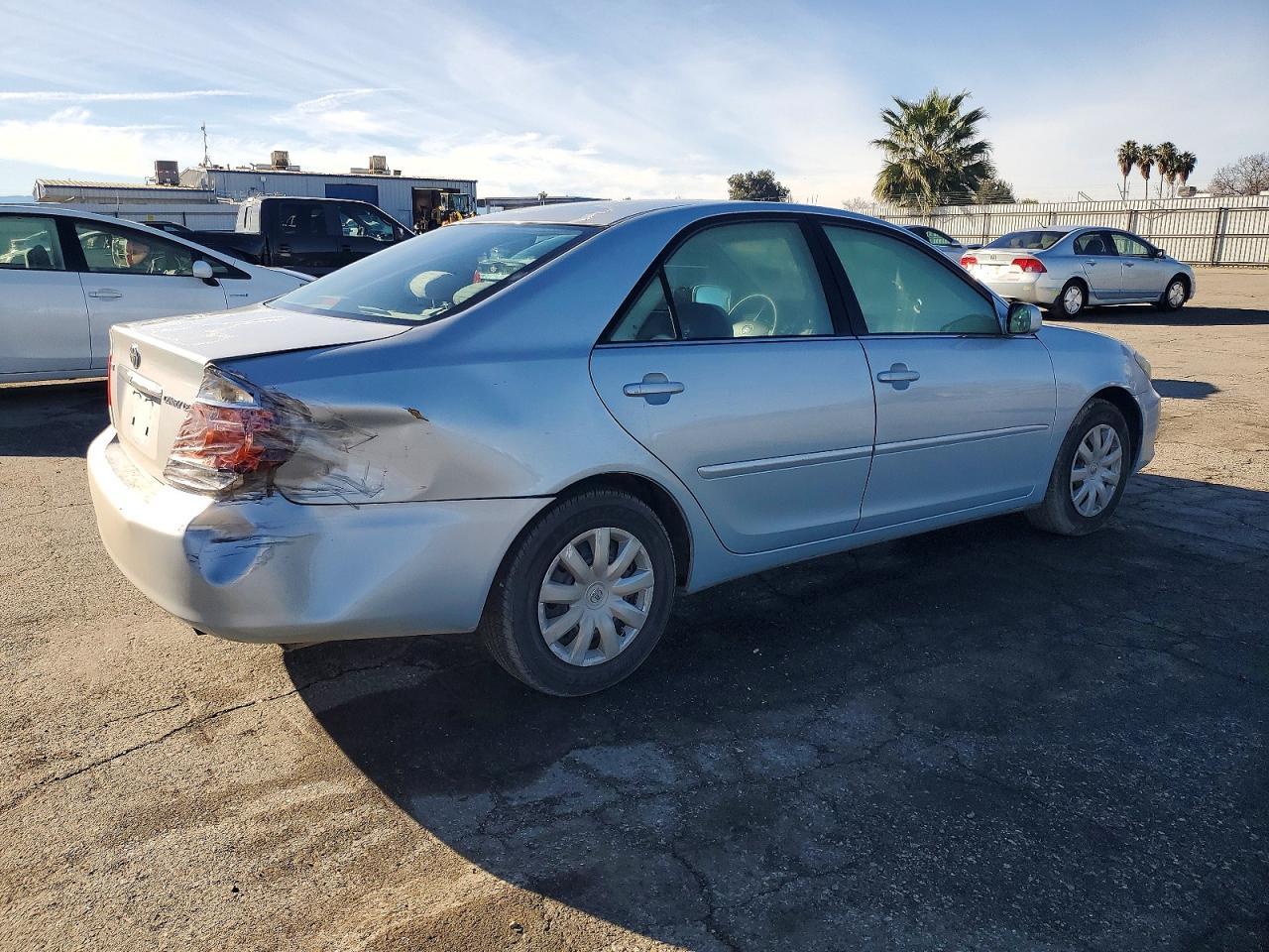 2006 Toyota Camry Le - Image 3