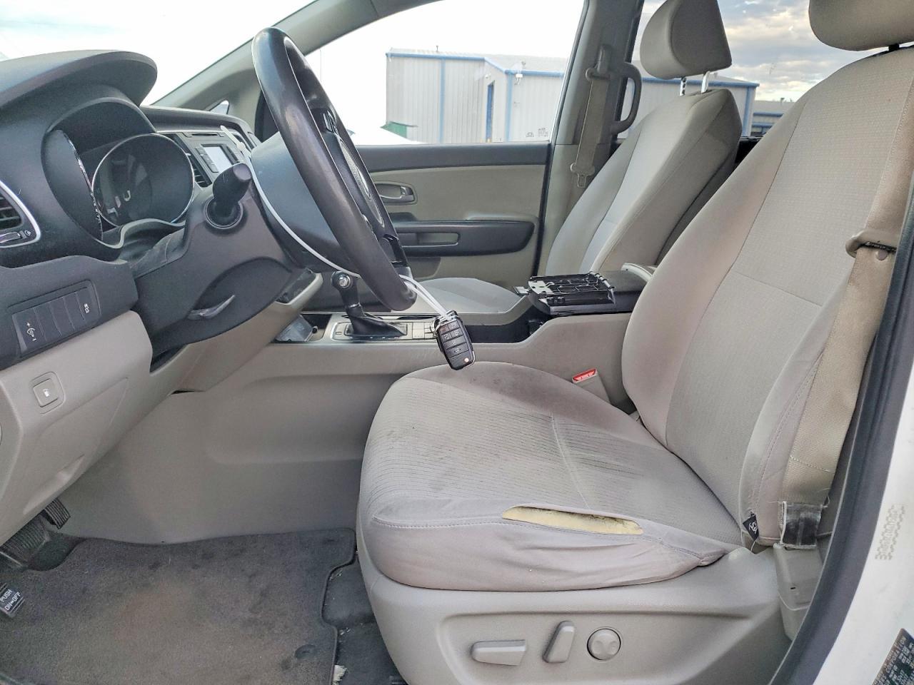 2016 Kia Sedona Lx - Image 7