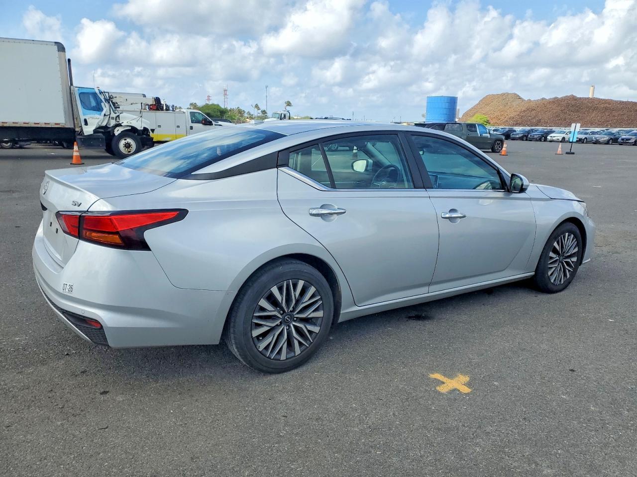 2023 Nissan Altima Sv - Фото 3