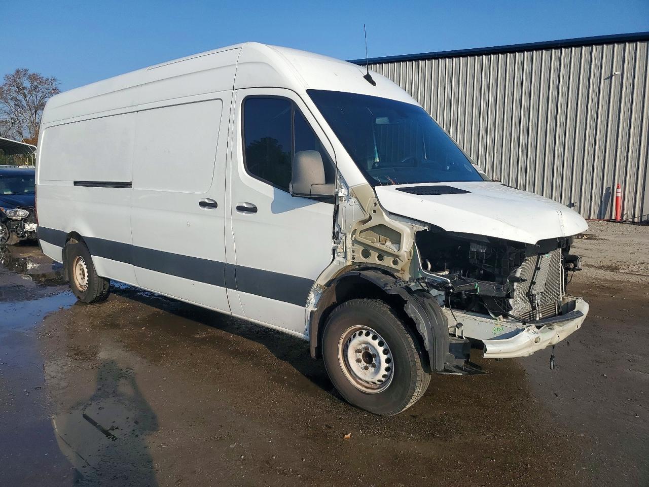 2020 Mercedes Benz Sprinter 2500 Delivery Van - Фото 4
