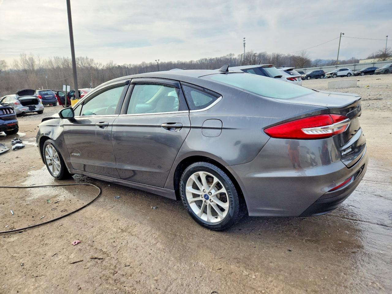 2019 Ford Fusion Se - Фото 2