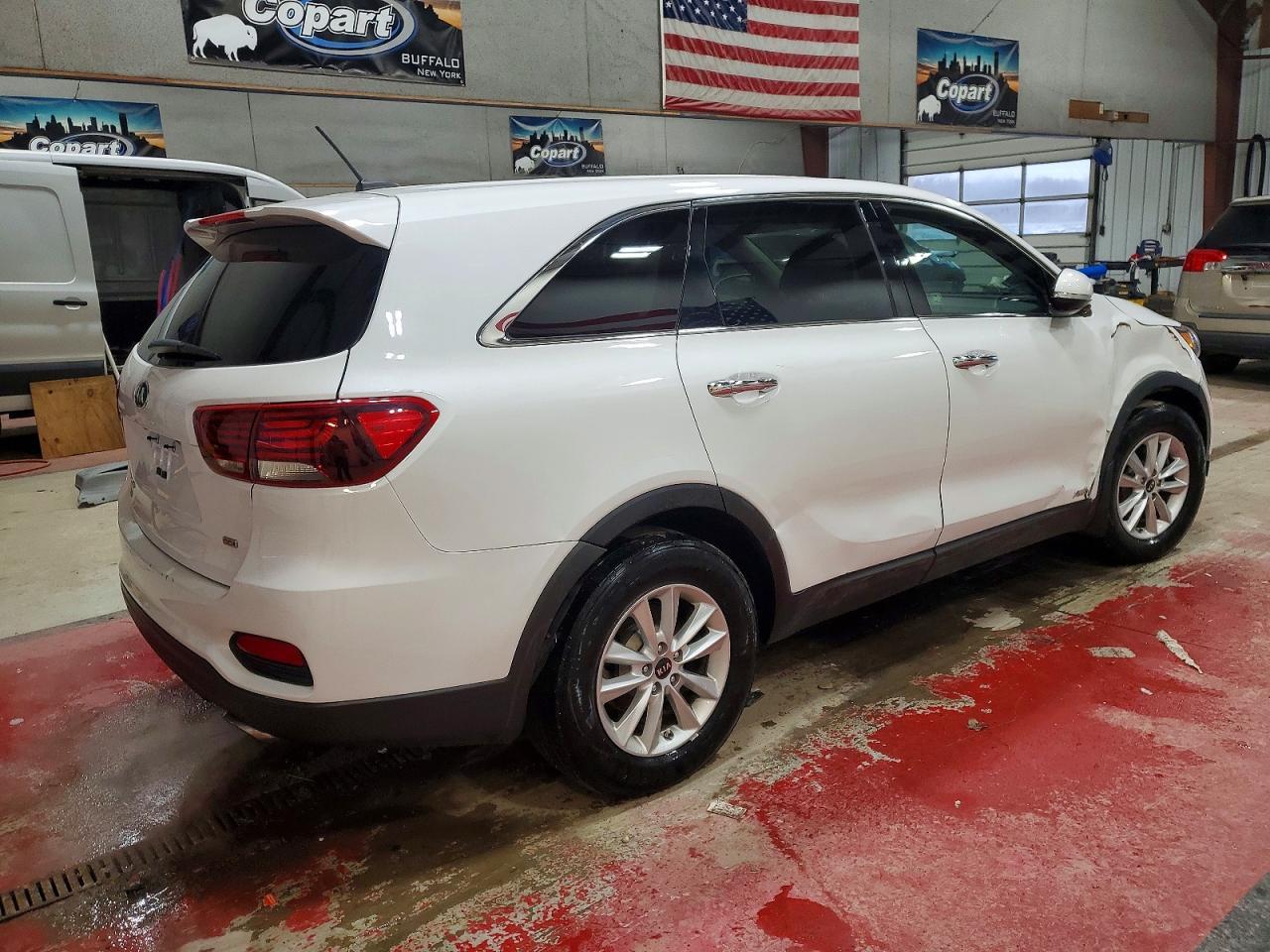 2019 Kia Sorento L - Image 3