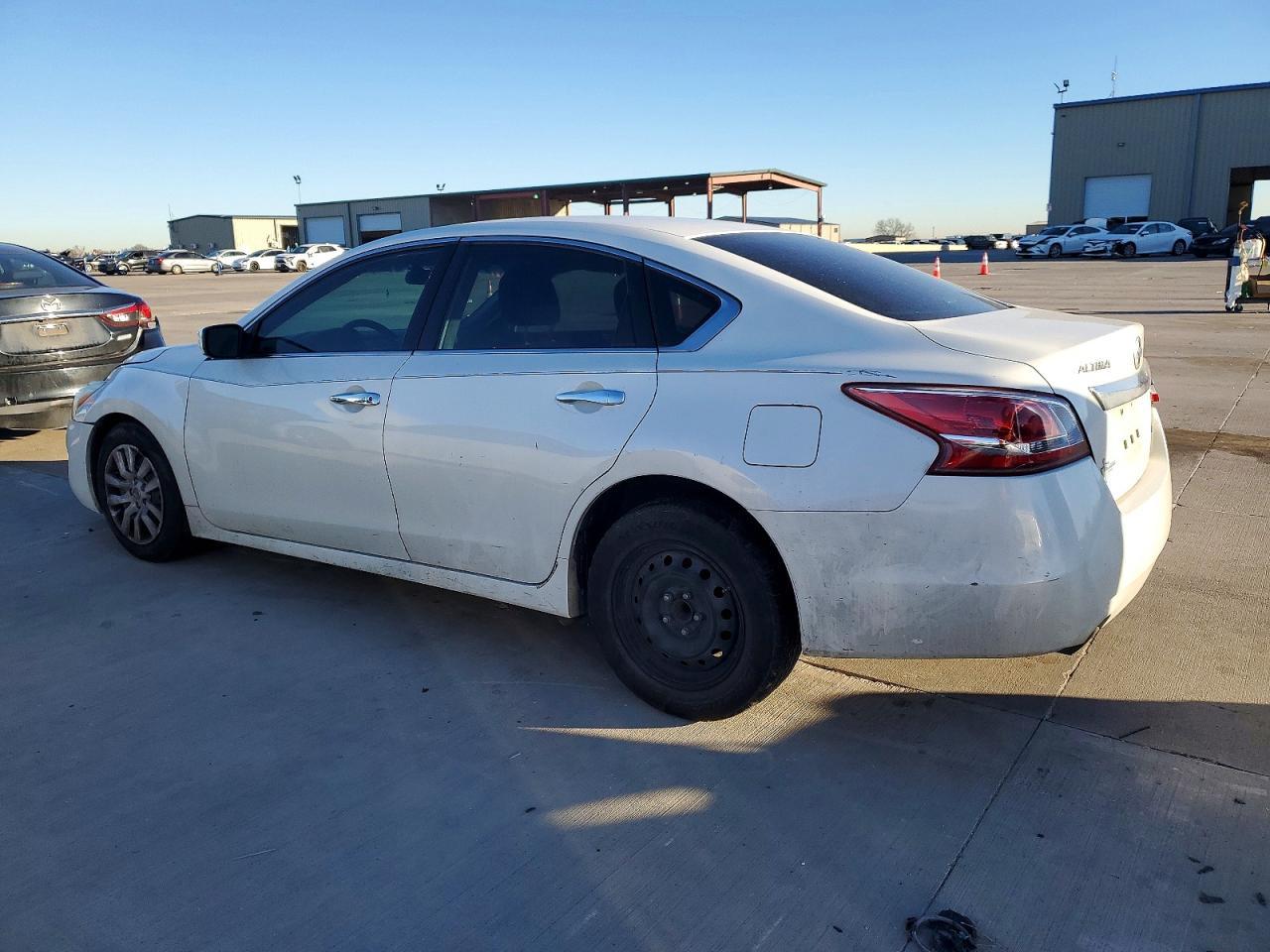 2013 Nissan Altima 2.5 - Фото 2