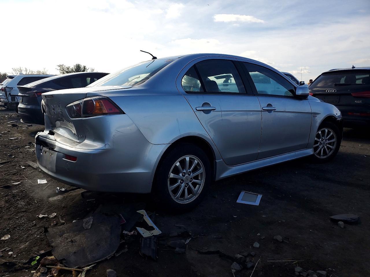 2013 Mitsubishi Lancer Es/Es Sport - Image 3