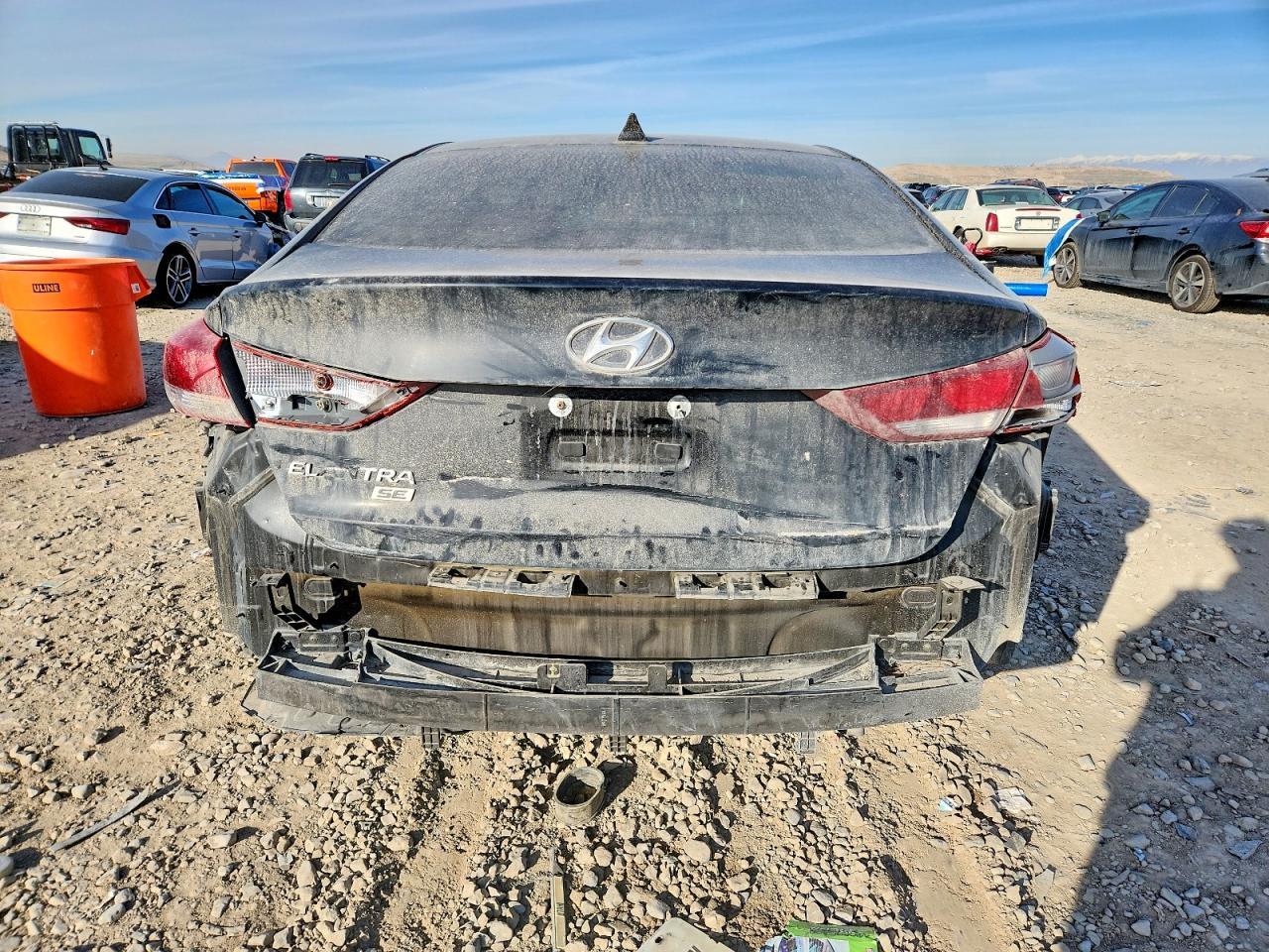 2017 Hyundai Elantra Se - Image 6