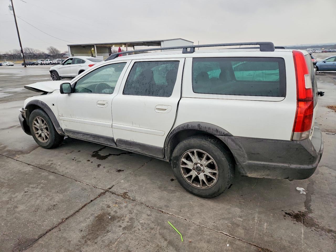2004 Volvo Xc70 - Image 2