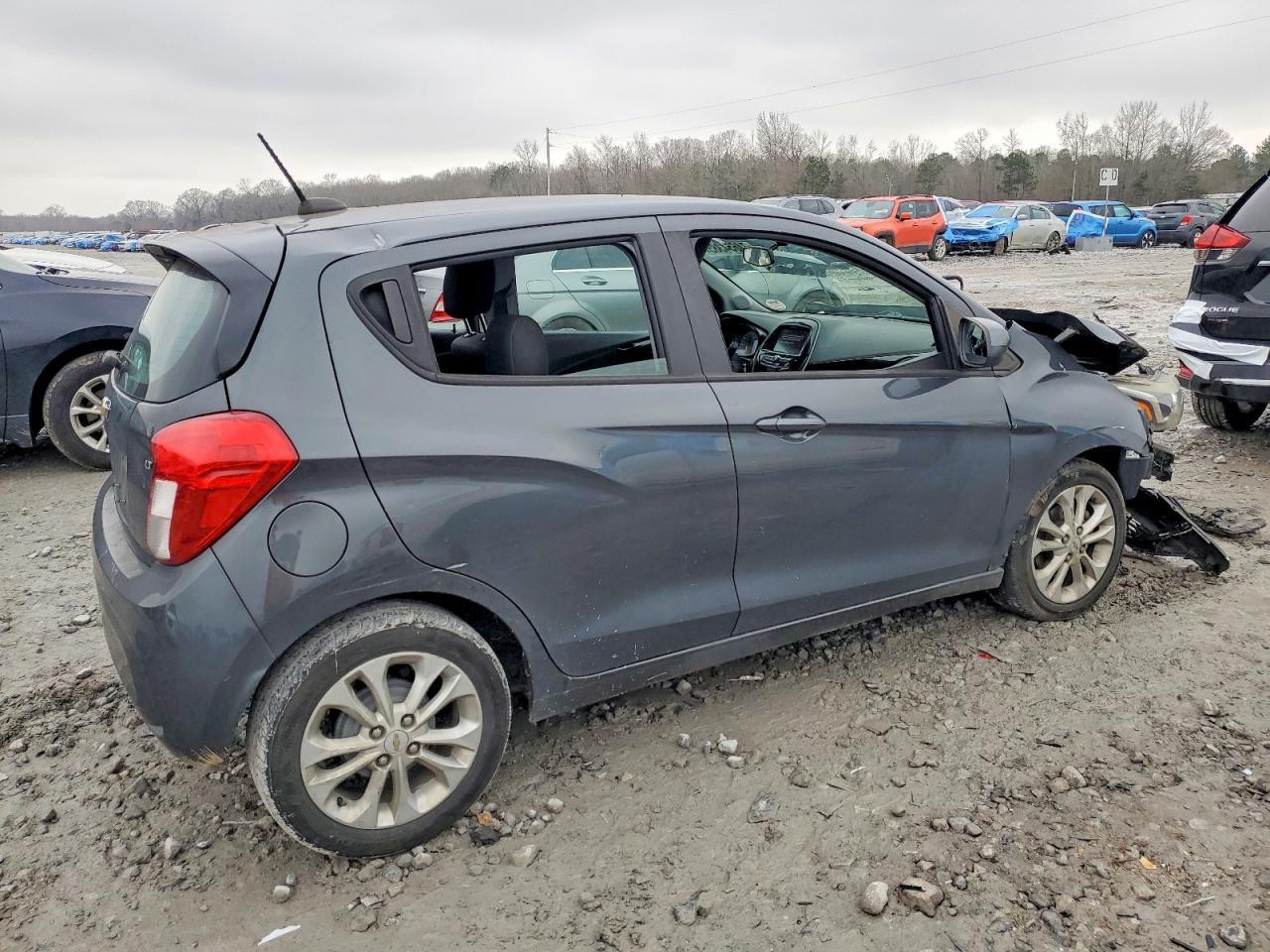 2020 Chevrolet Spark 1Lt - Фото 3