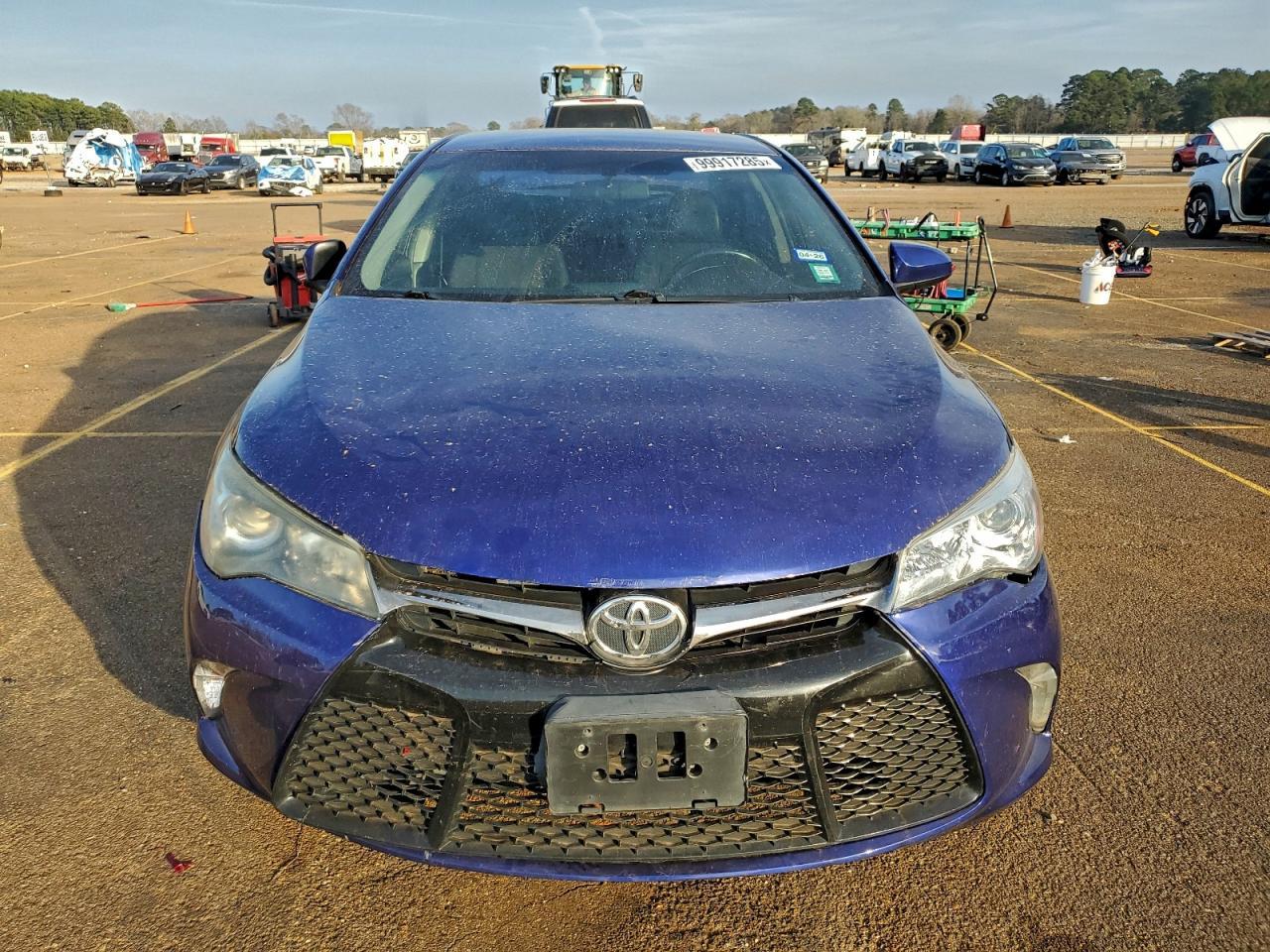 2016 Toyota Camry Le - Image 5