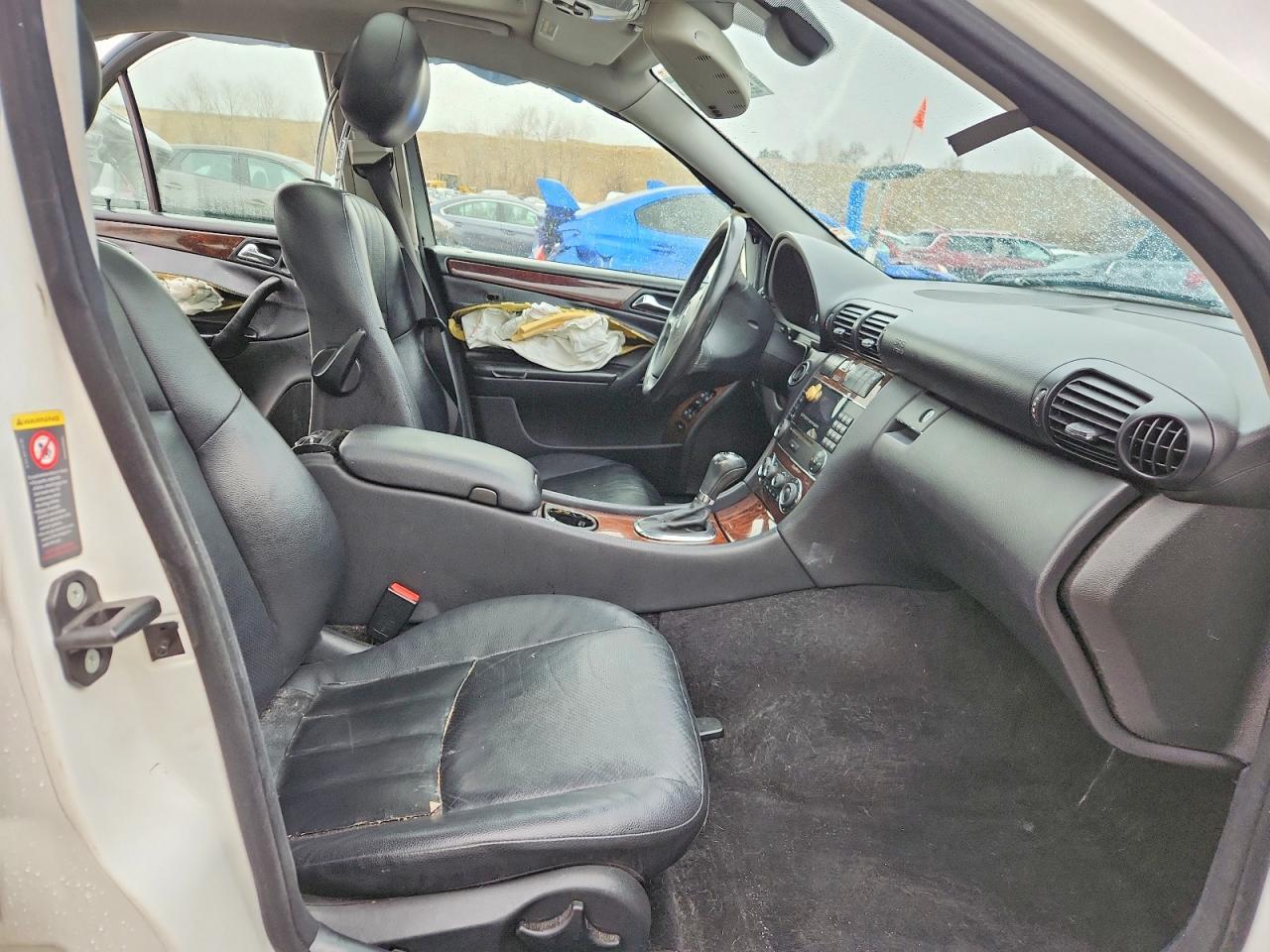 2005 Mercedes-Benz C 240 4Matic - Image 7