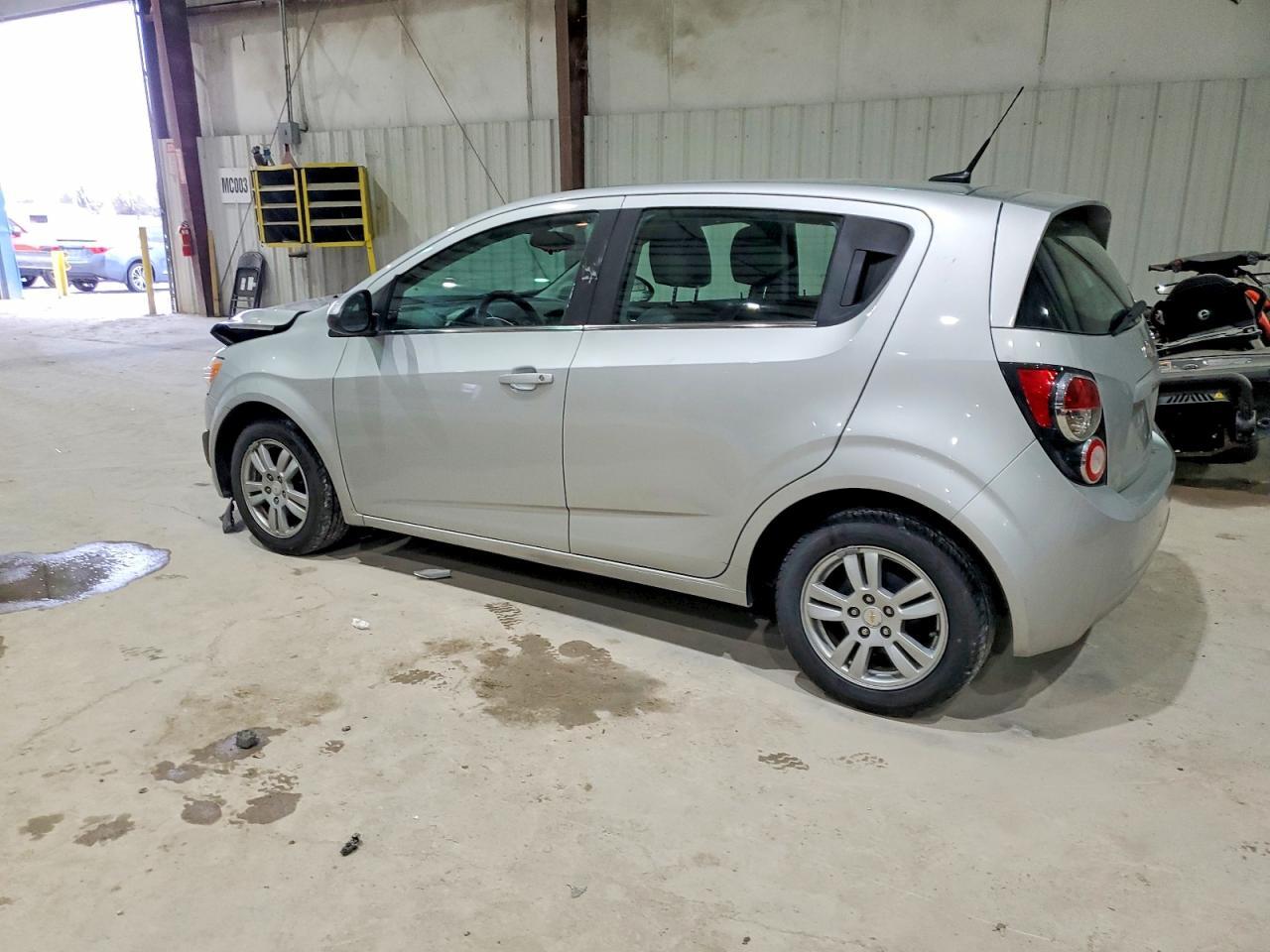 2012 Chevrolet Sonic Lt - Фото 2
