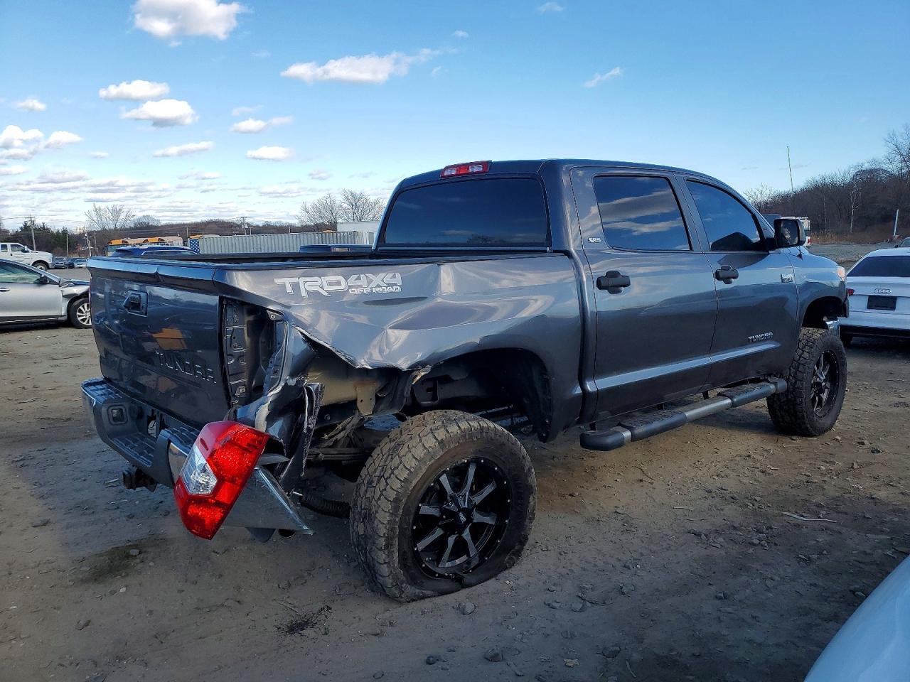 2015 Toyota Tundra - Фото 3