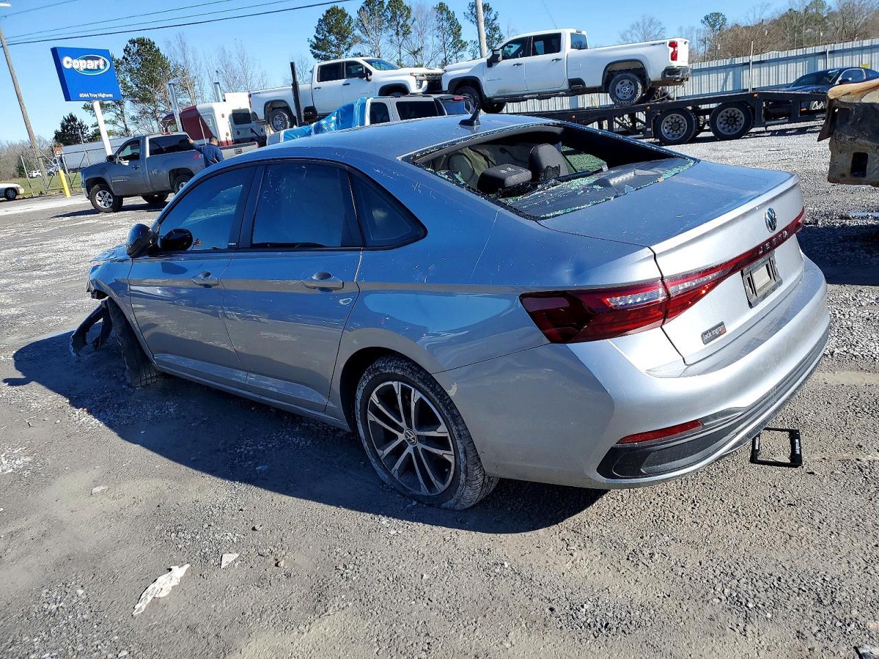 2025 Volkswagen Jetta Sport - Фото 2