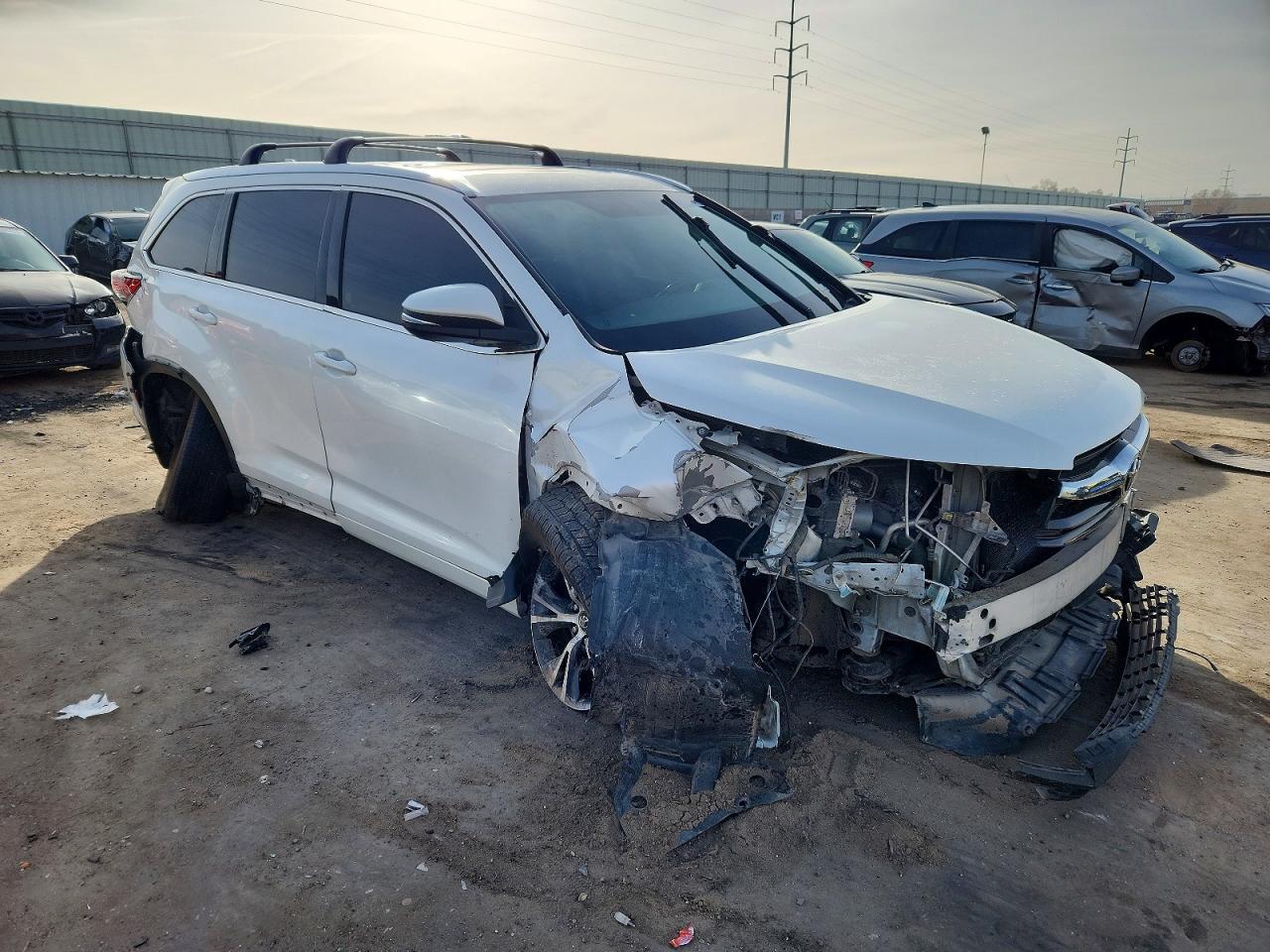 2016 Toyota Highlander Xle - Image 4