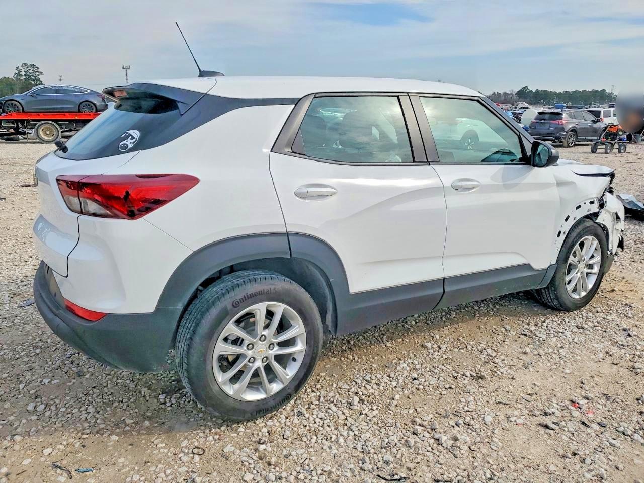 2024 Chevrolet Trailblazer Ls - Image 3