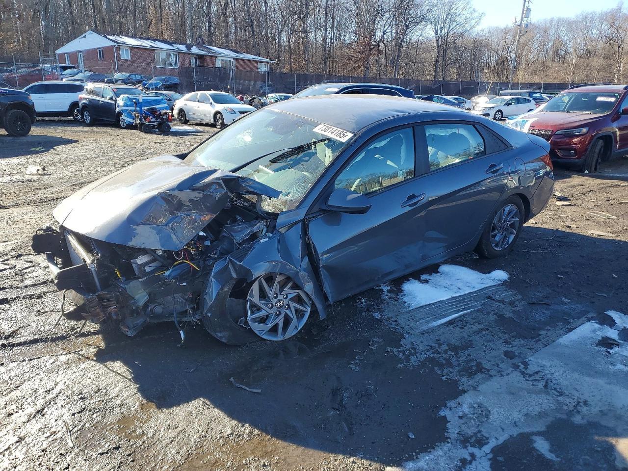 2024 Hyundai Elantra Sel
