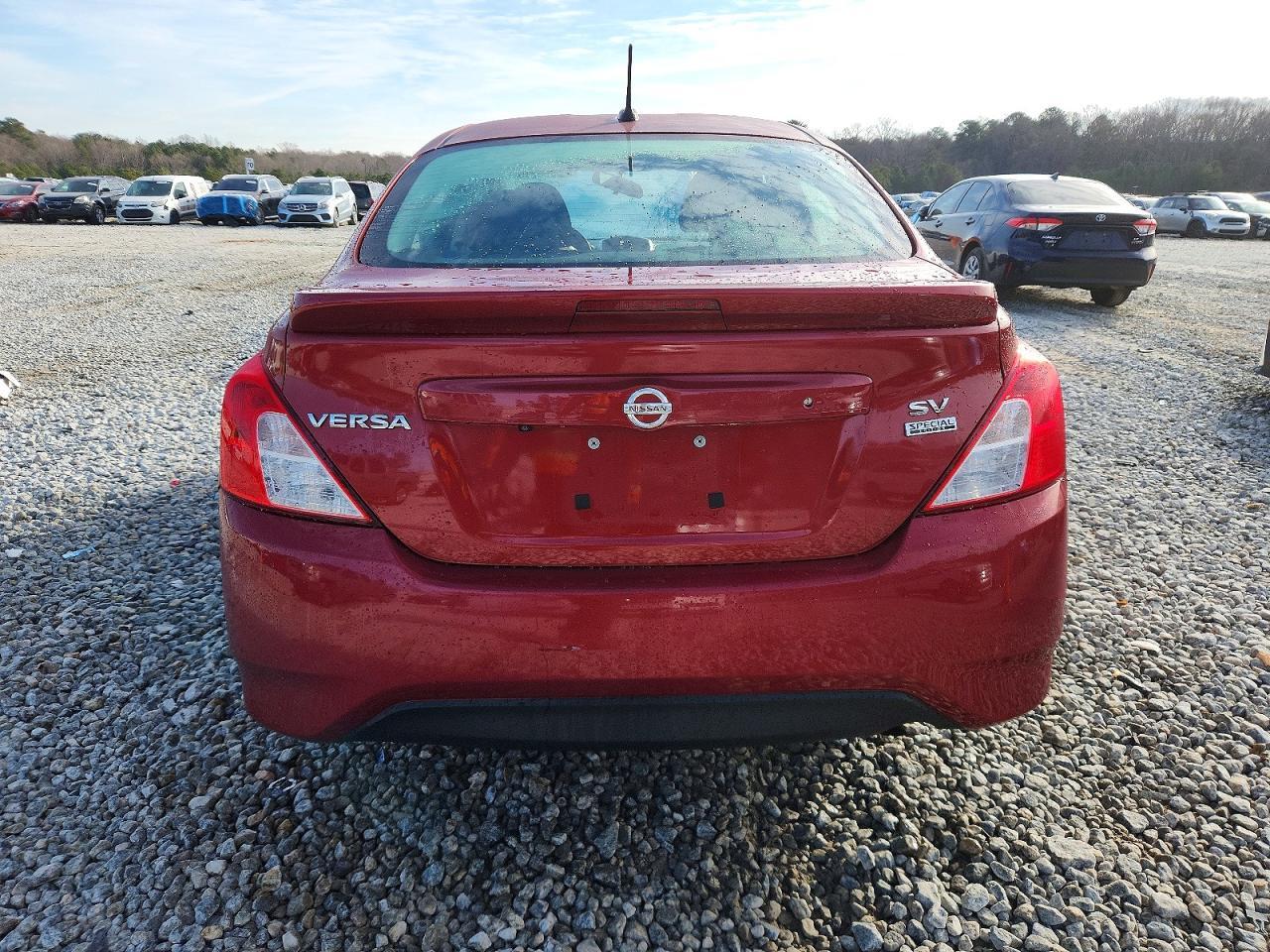 2018 Nissan Versa Sv - Фото 6