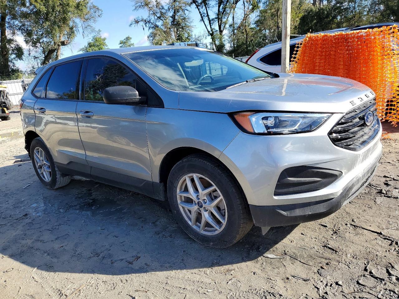 2021 Ford Edge Se - Image 4