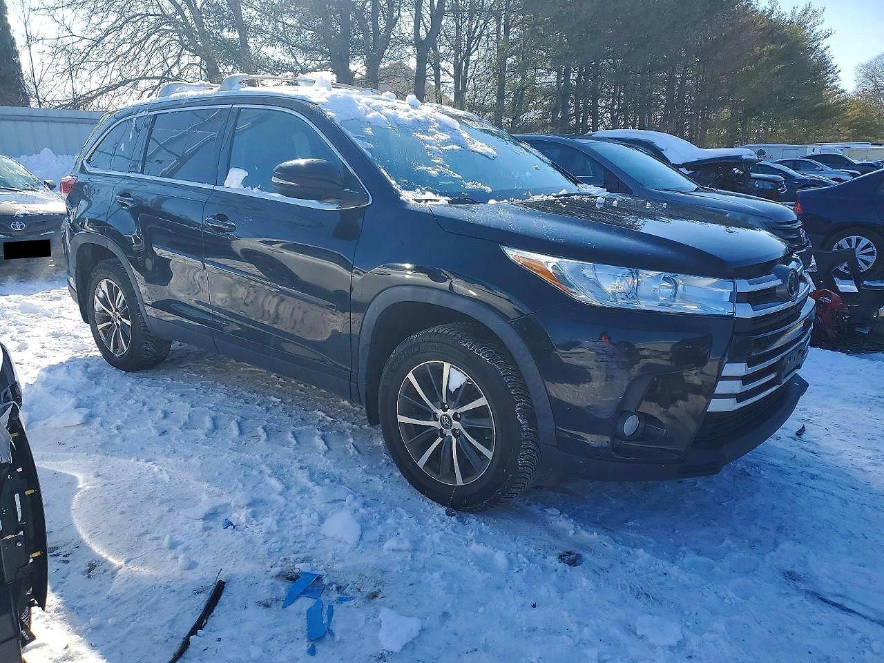 2019 Toyota Highlander Se - Фото 4
