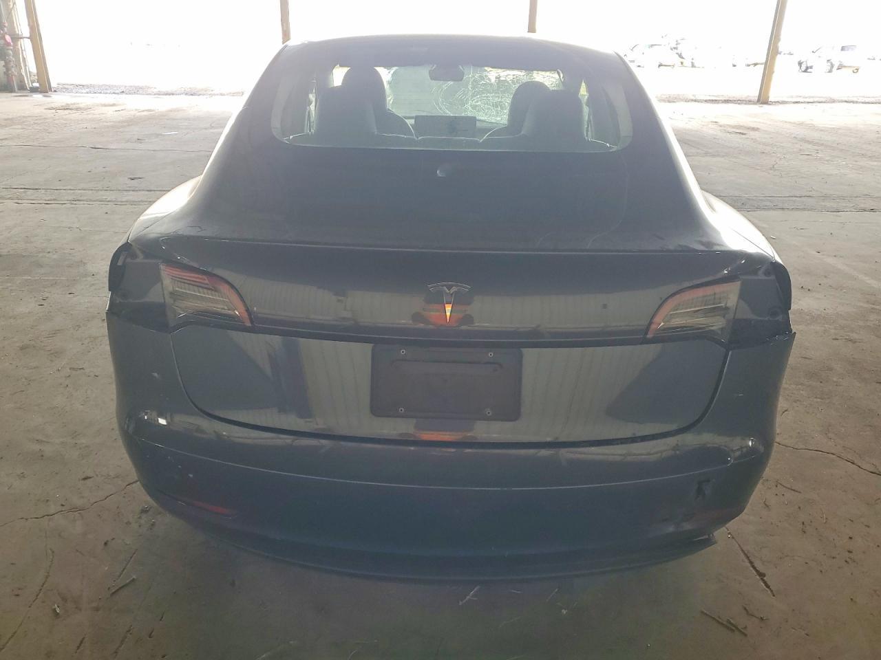 2023 Tesla Model 3 - Фото 6