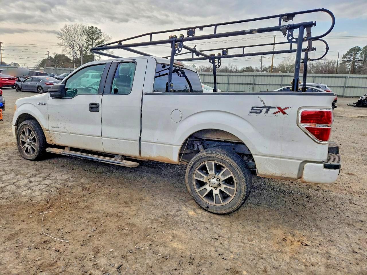 2014 Ford F150 Super Cab - Фото 2