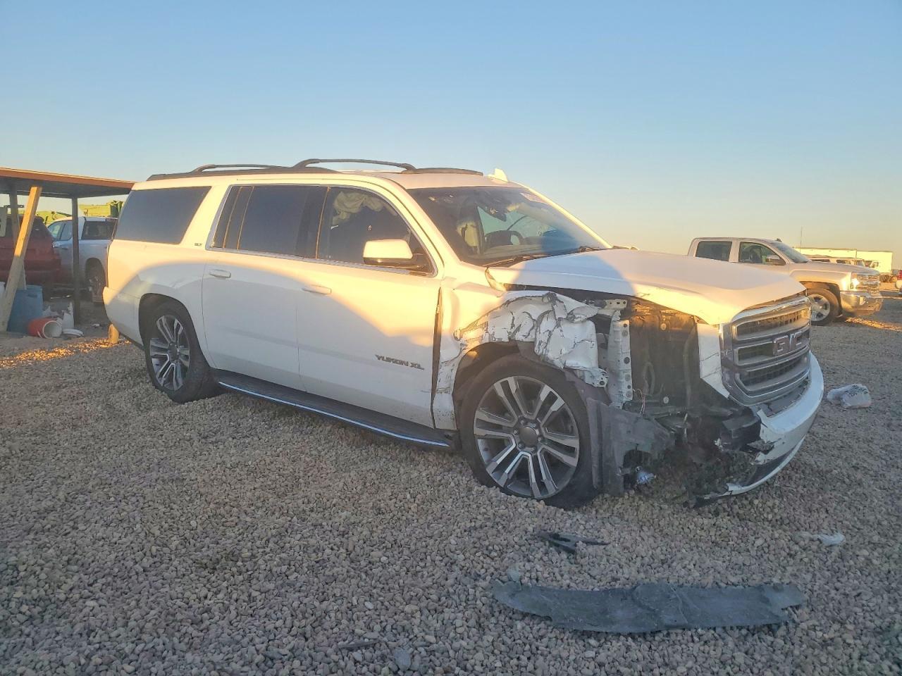 2018 GMC Yukon Xl K1500 Slt - Image 4