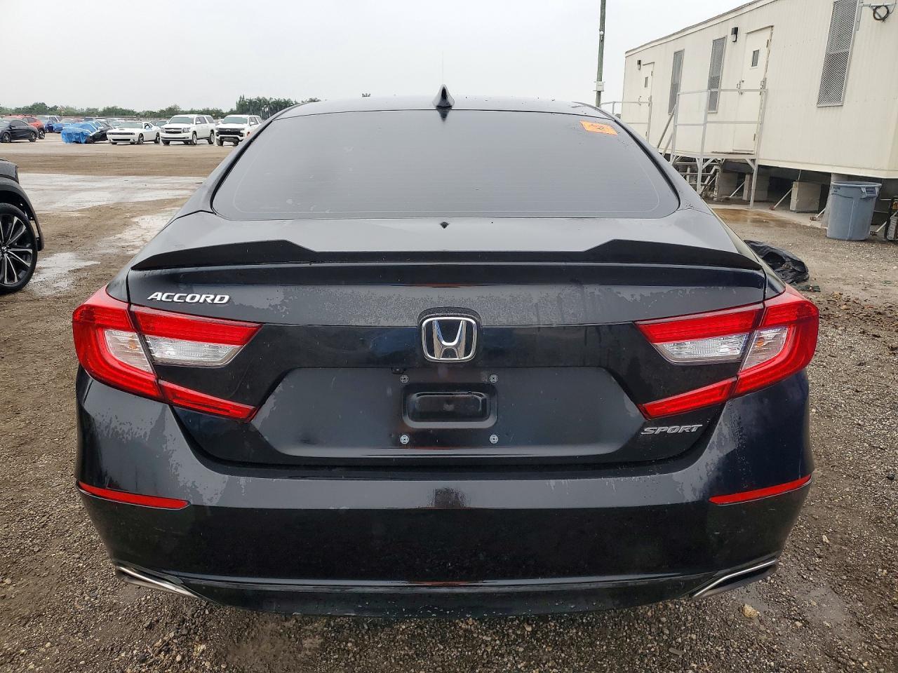 2022 Honda Accord Sport - Фото 6