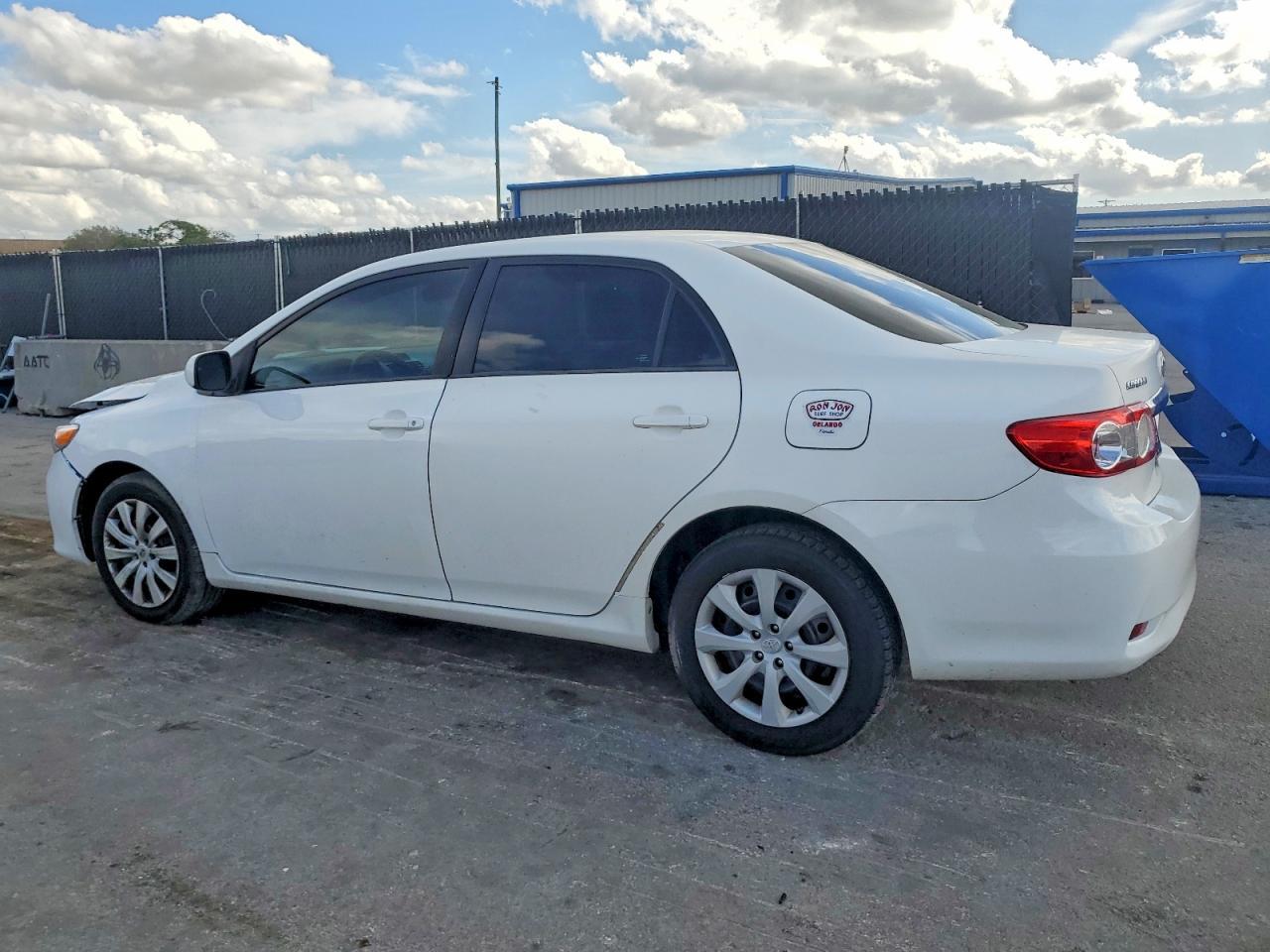 2012 Toyota Corolla Base - Фото 2