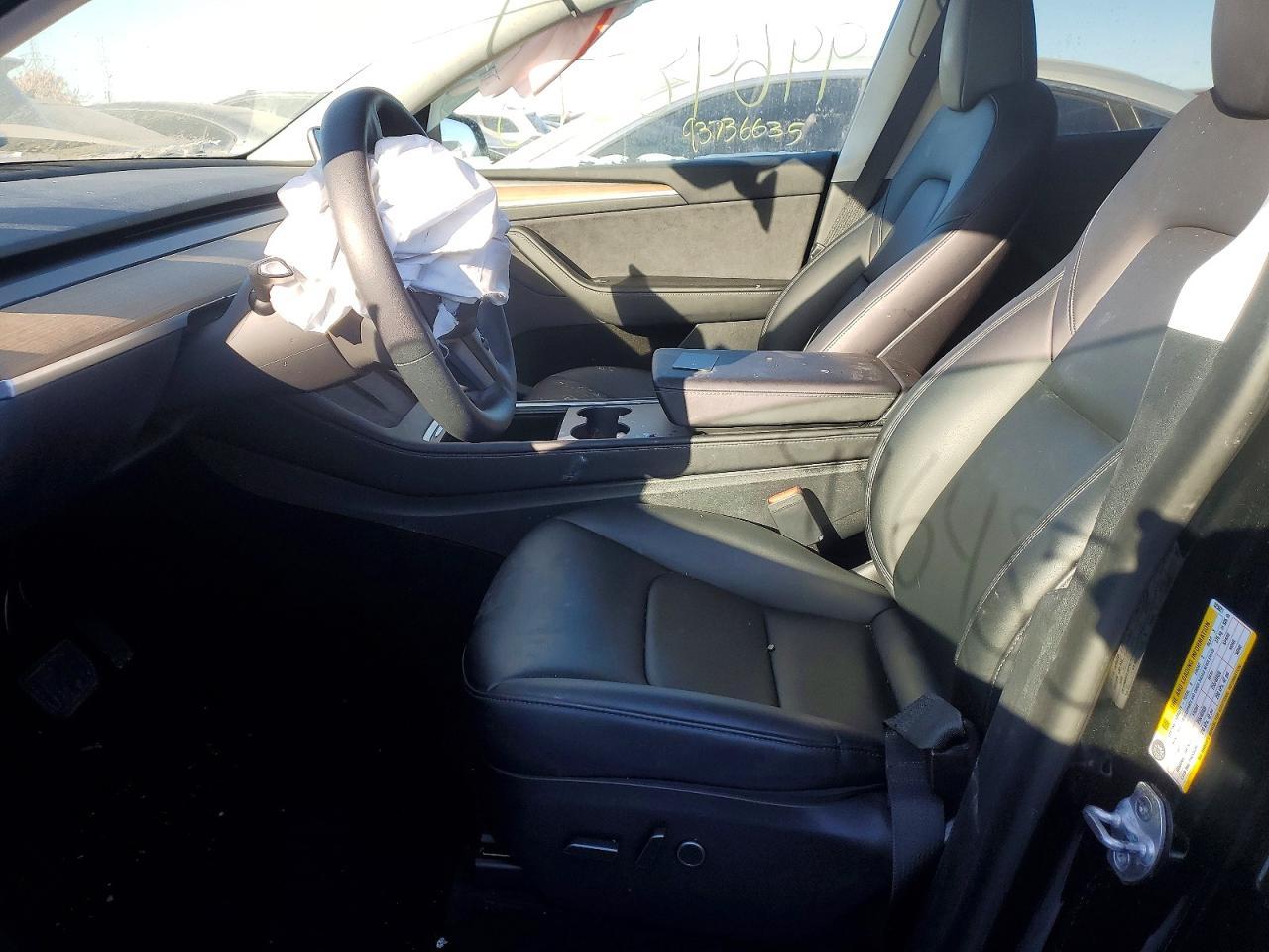 2023 Tesla Model Y - Фото 7