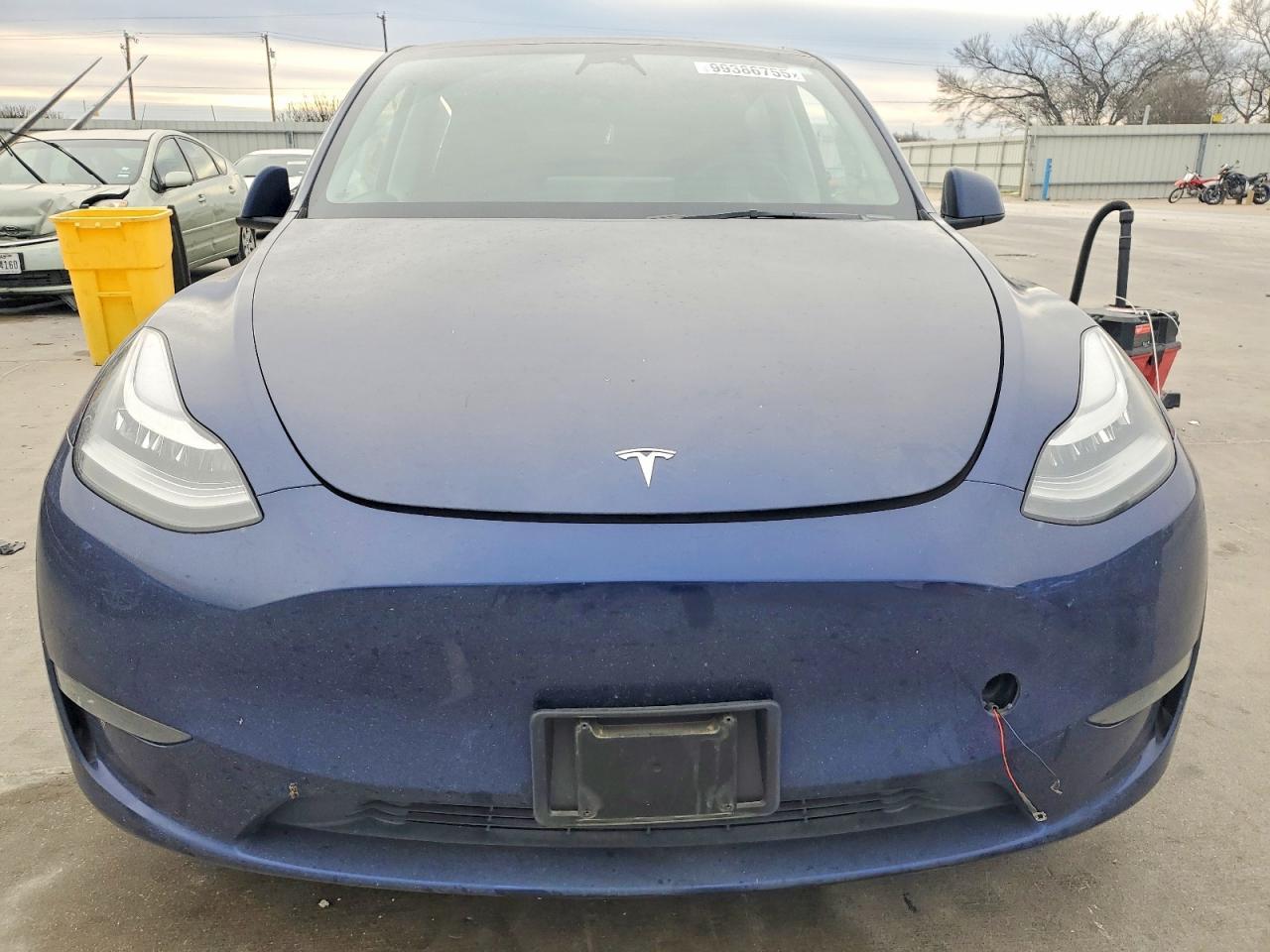 2023 Tesla Model Y - Фото 5