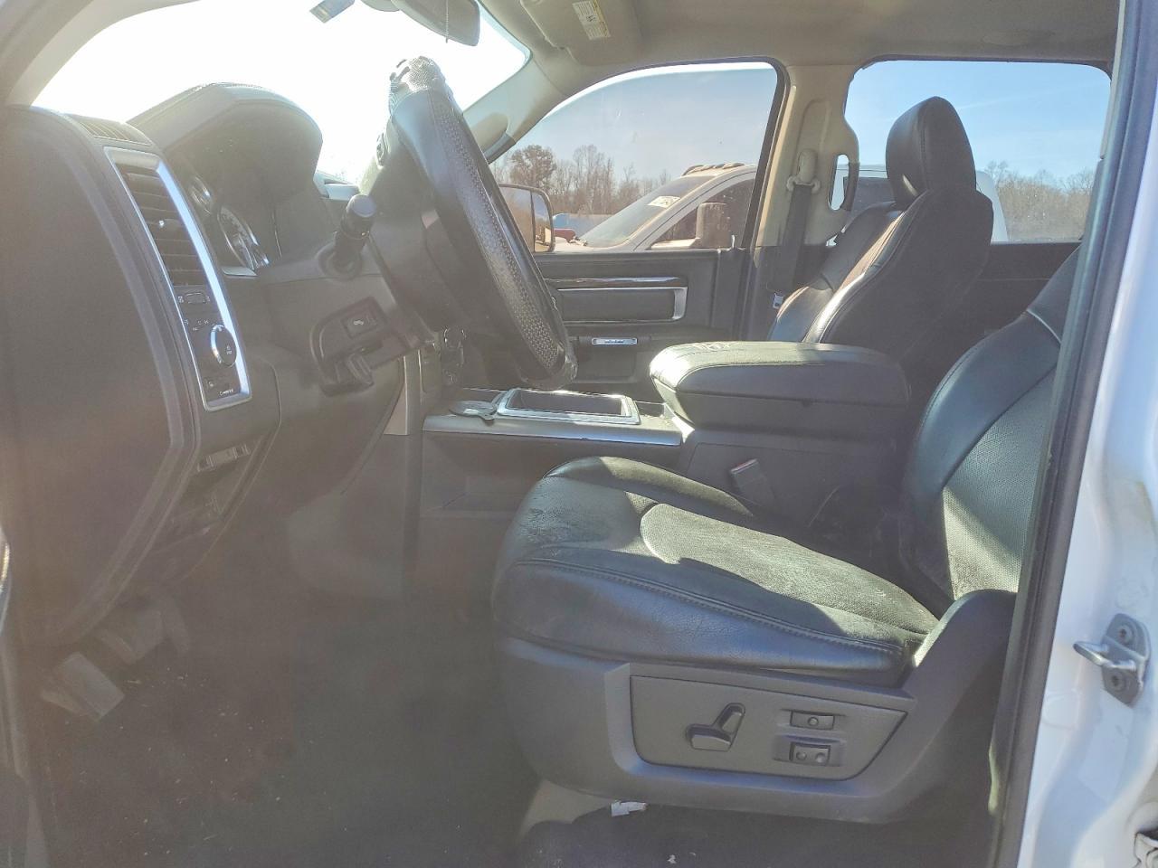 2015 Ram 3500 Longhorn - Фото 7