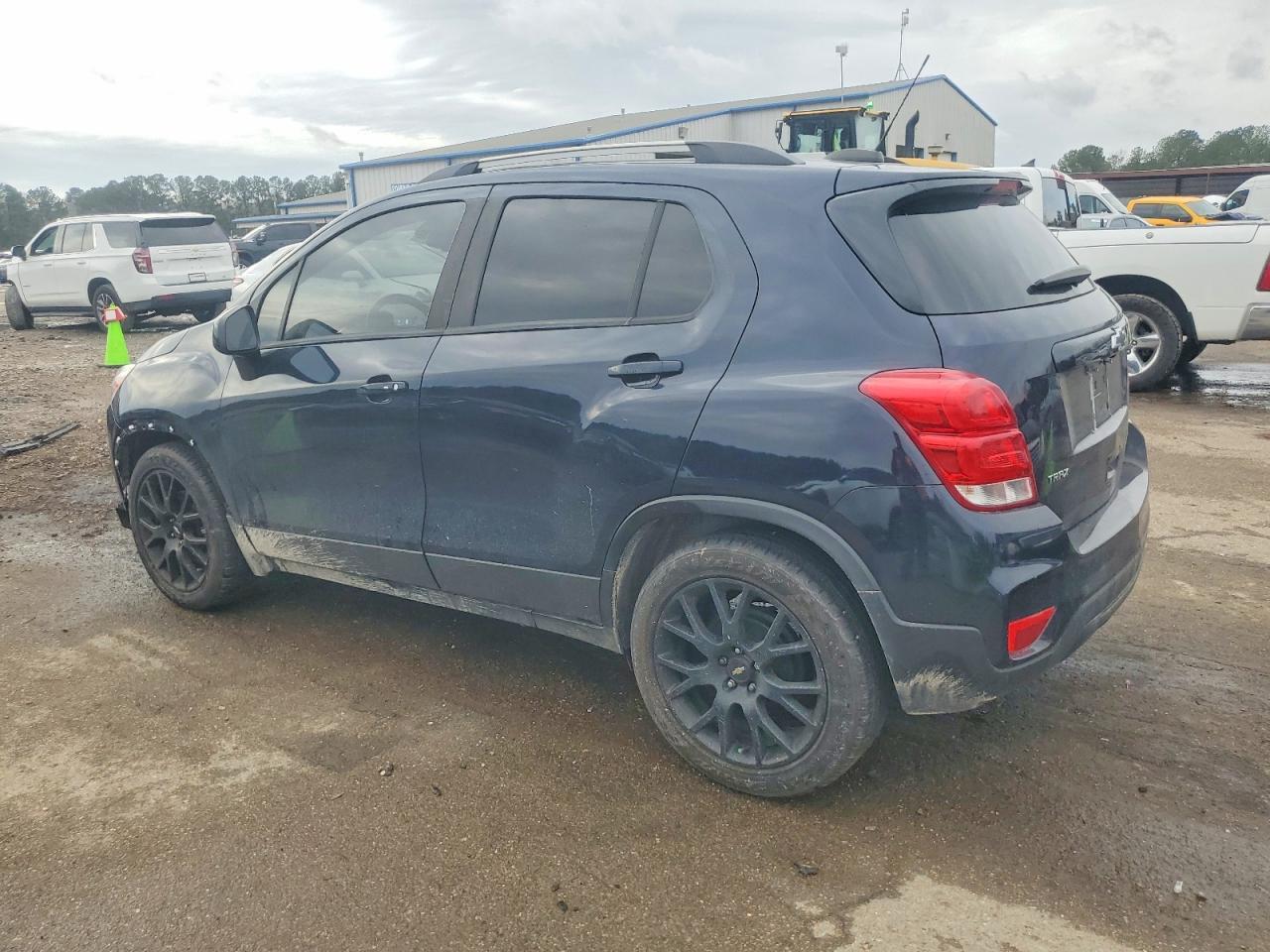 2021 Chevrolet Trax 1Lt - Image 2