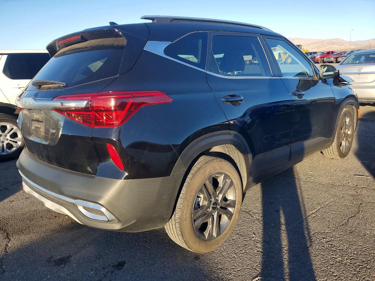 2023 Kia Seltos S - Фото 3