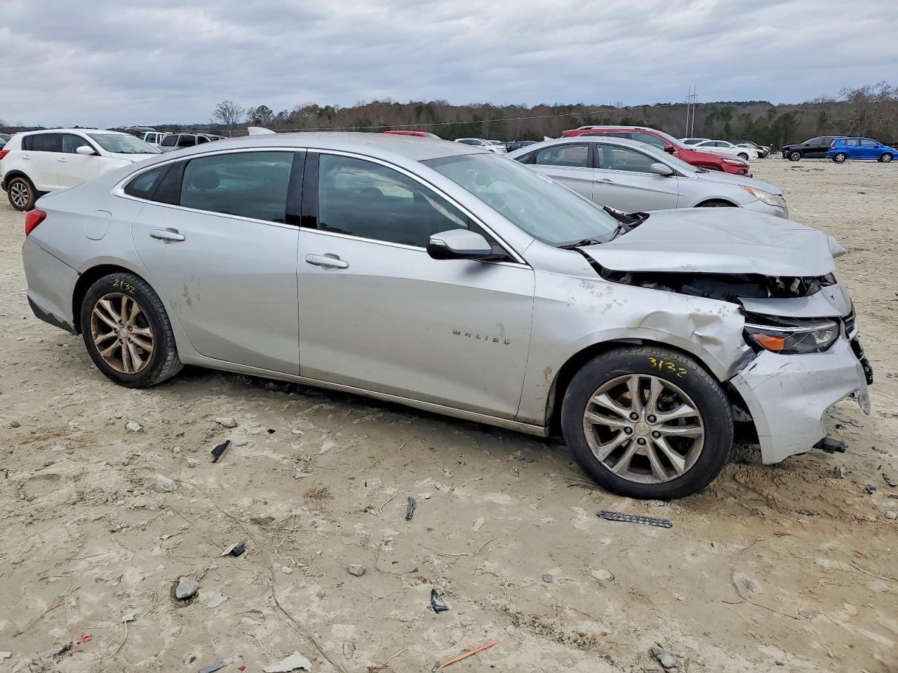 2017 Chevrolet Malibu Lt - Image 4