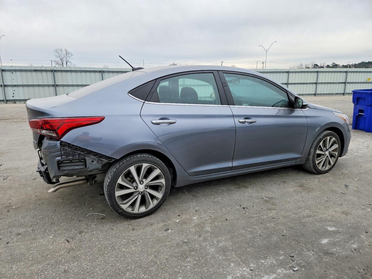 2021 Hyundai Accent Se - Image 3