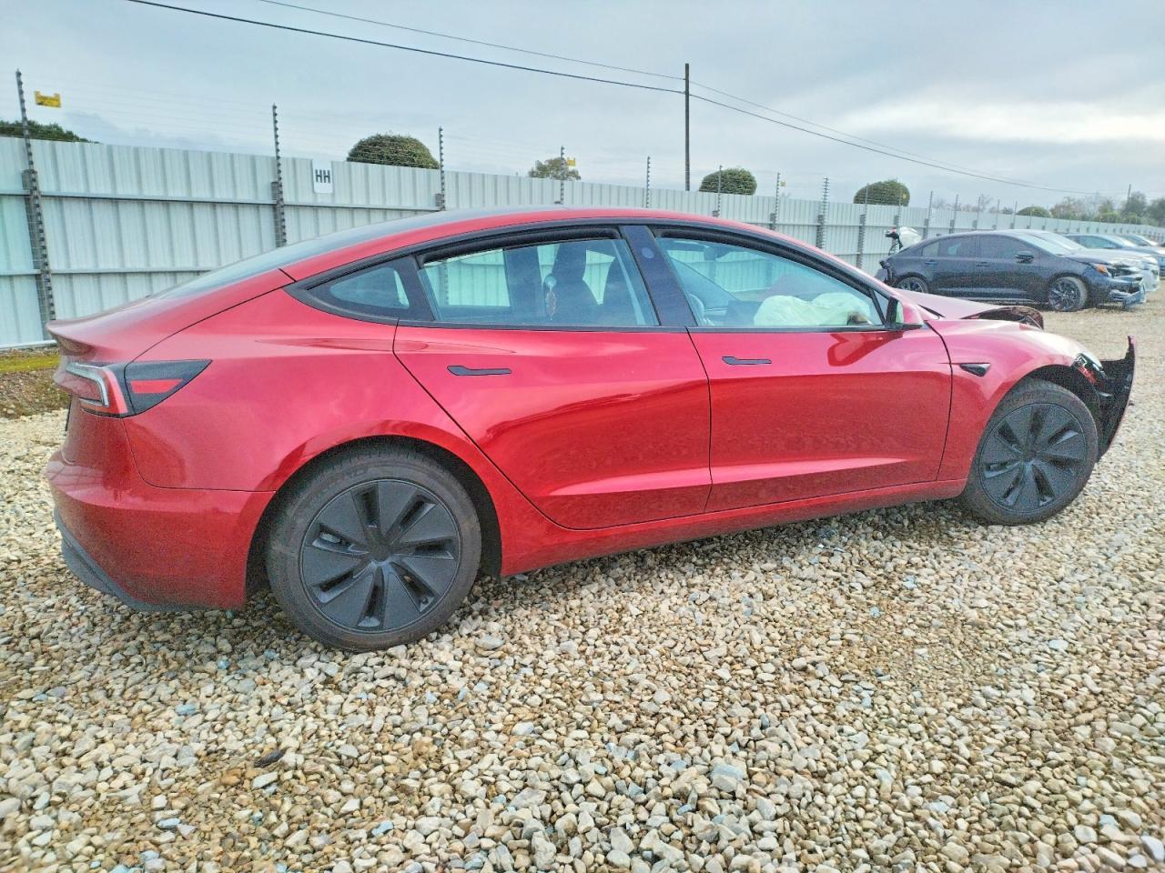 2025 Tesla Model 3 - Image 3