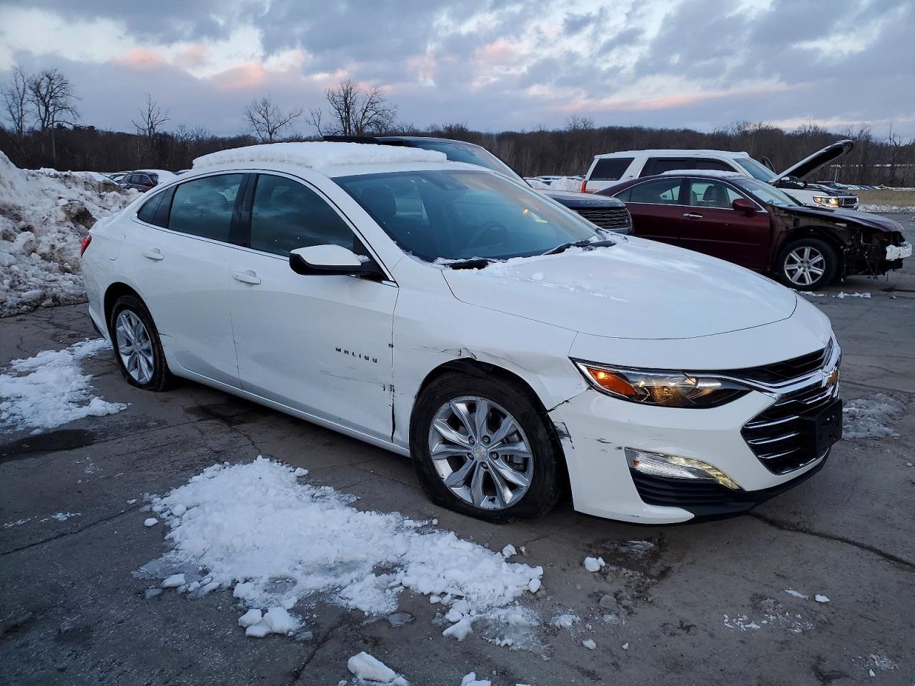 2024 Chevrolet Malibu Lt - Image 4