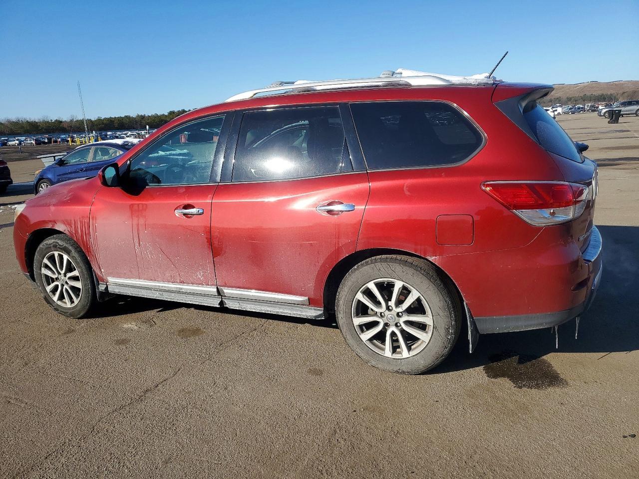 2014 Nissan Pathfinder S - Фото 2