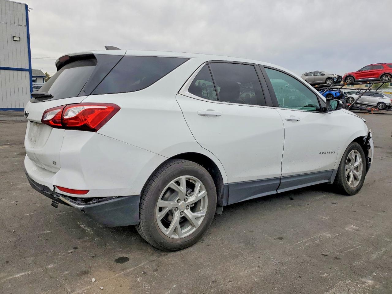 2021 Chevrolet Equinox Lt - Image 3