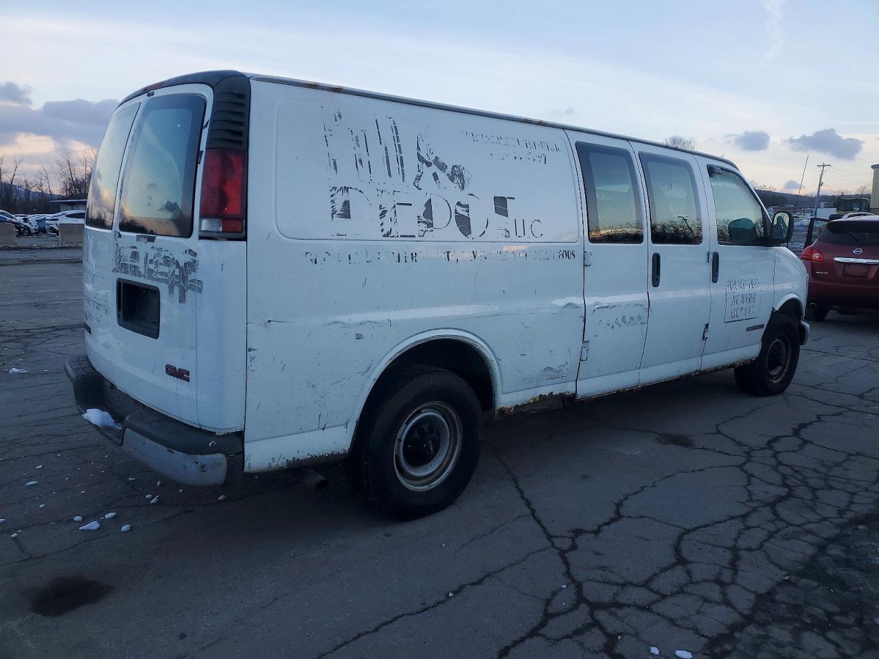 2001 GMC Savana 3500 Delivery Van - Фото 3