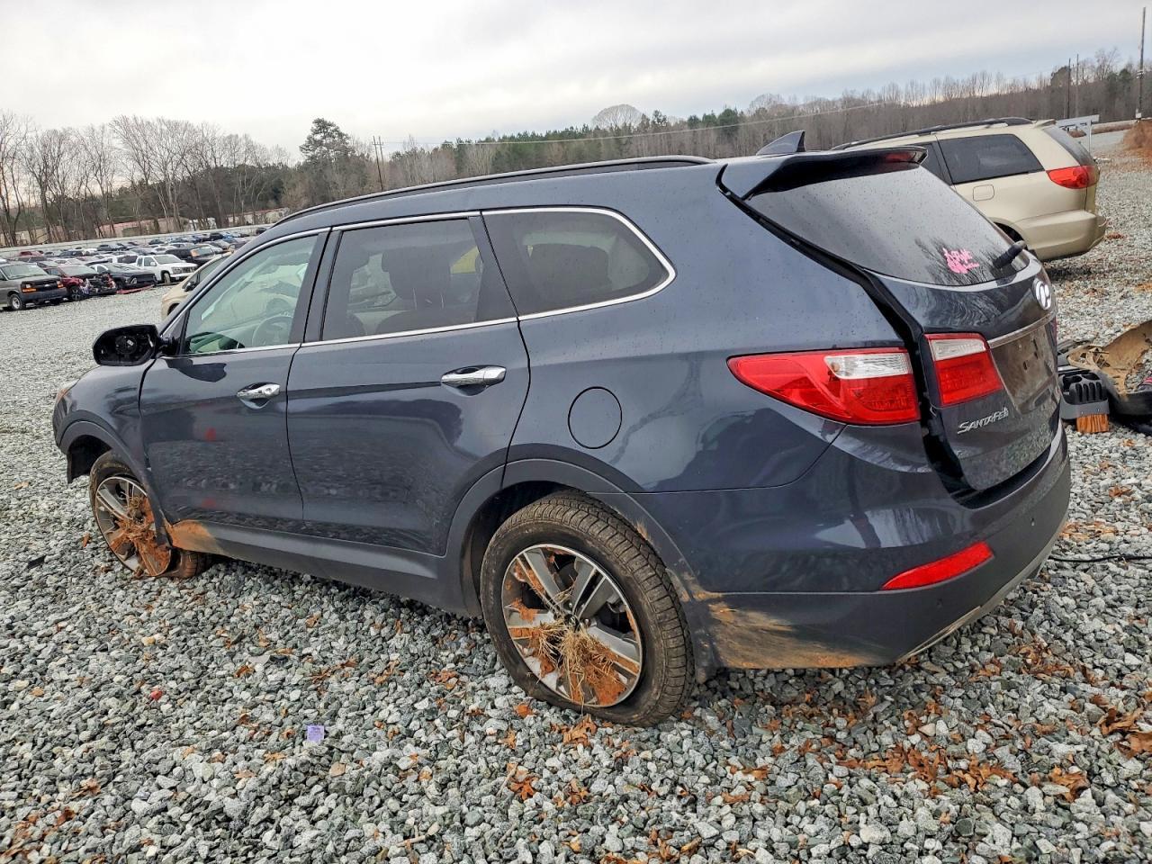 2014 Hyundai Santa Fe Limited - Image 2