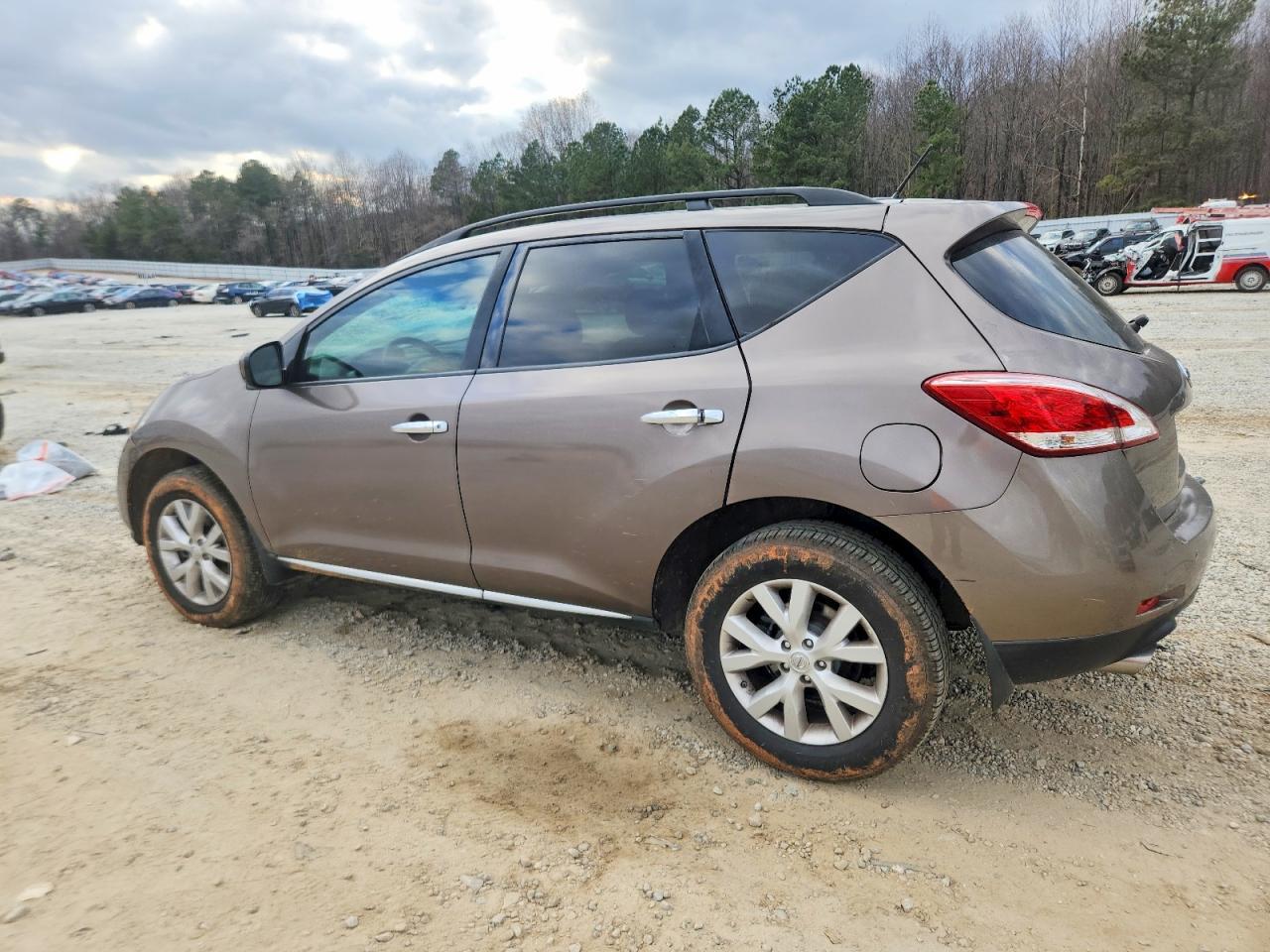 2014 Nissan Murano Sv - Image 2
