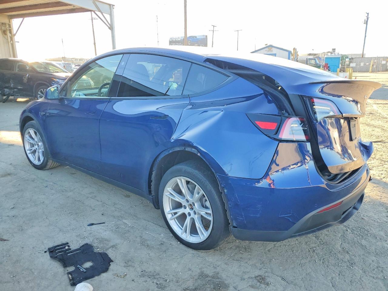 2022 Tesla Model Y - Image 2