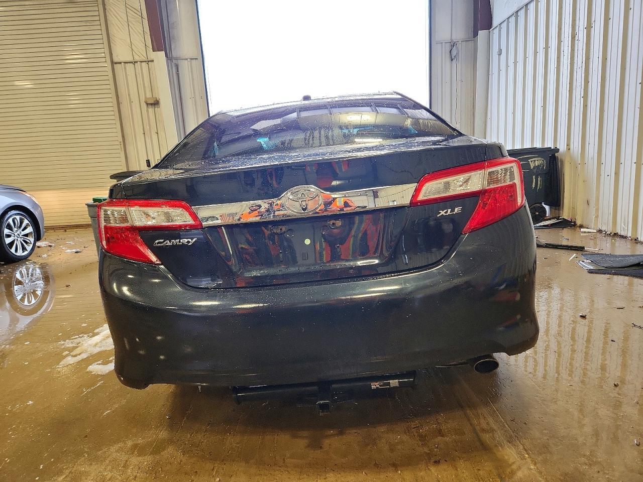 2012 Toyota Camry Base - Фото 6