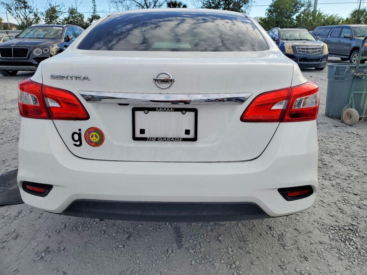 2019 Nissan Sentra S - Image 6